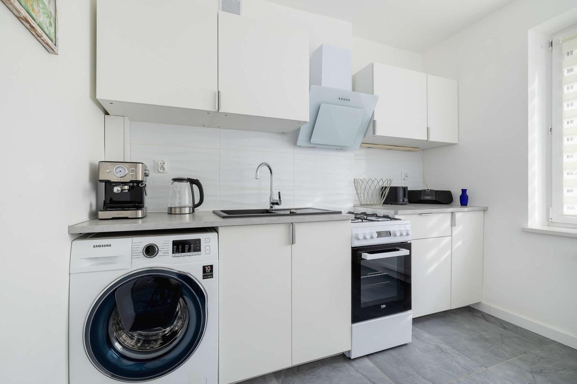 Colorful Studio Near The Spodek Arena In Katowice By Noclegi Renters Luaran gambar